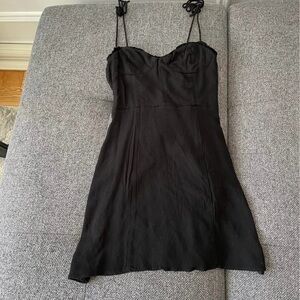 Aritzia Wilfred Fable mini dress